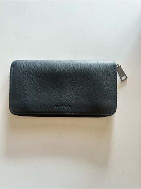 Coach Black Leather Zip Pull Wallet